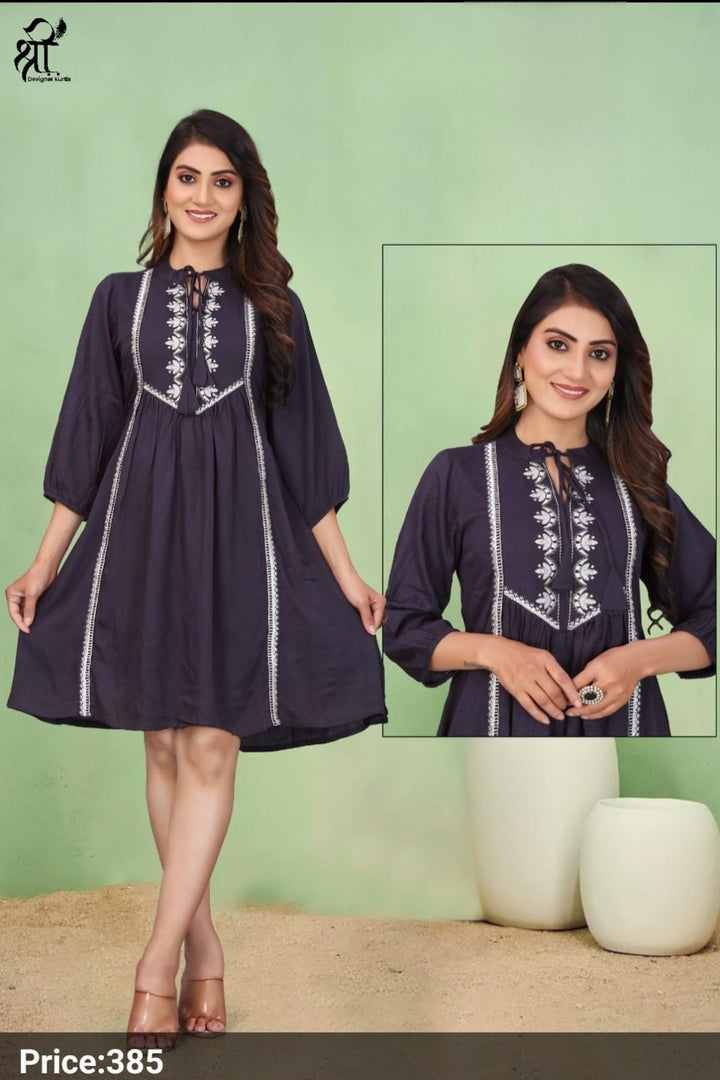 Shree Jee Tunics (Rs 385 per piece)